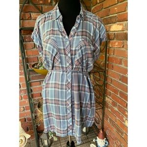 Motherhood Maternity Button down Blouse (Medium)